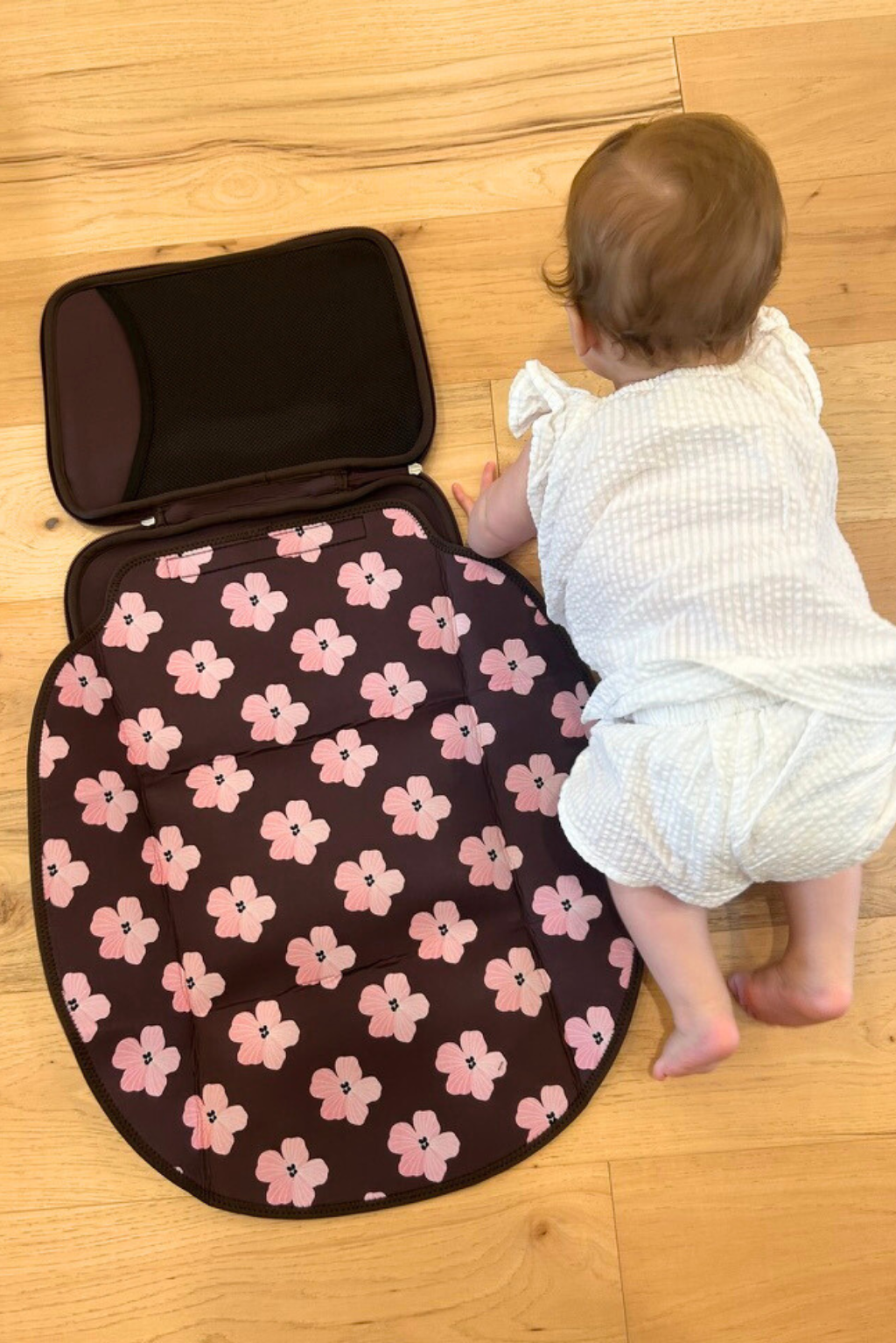 Flower Change Pad