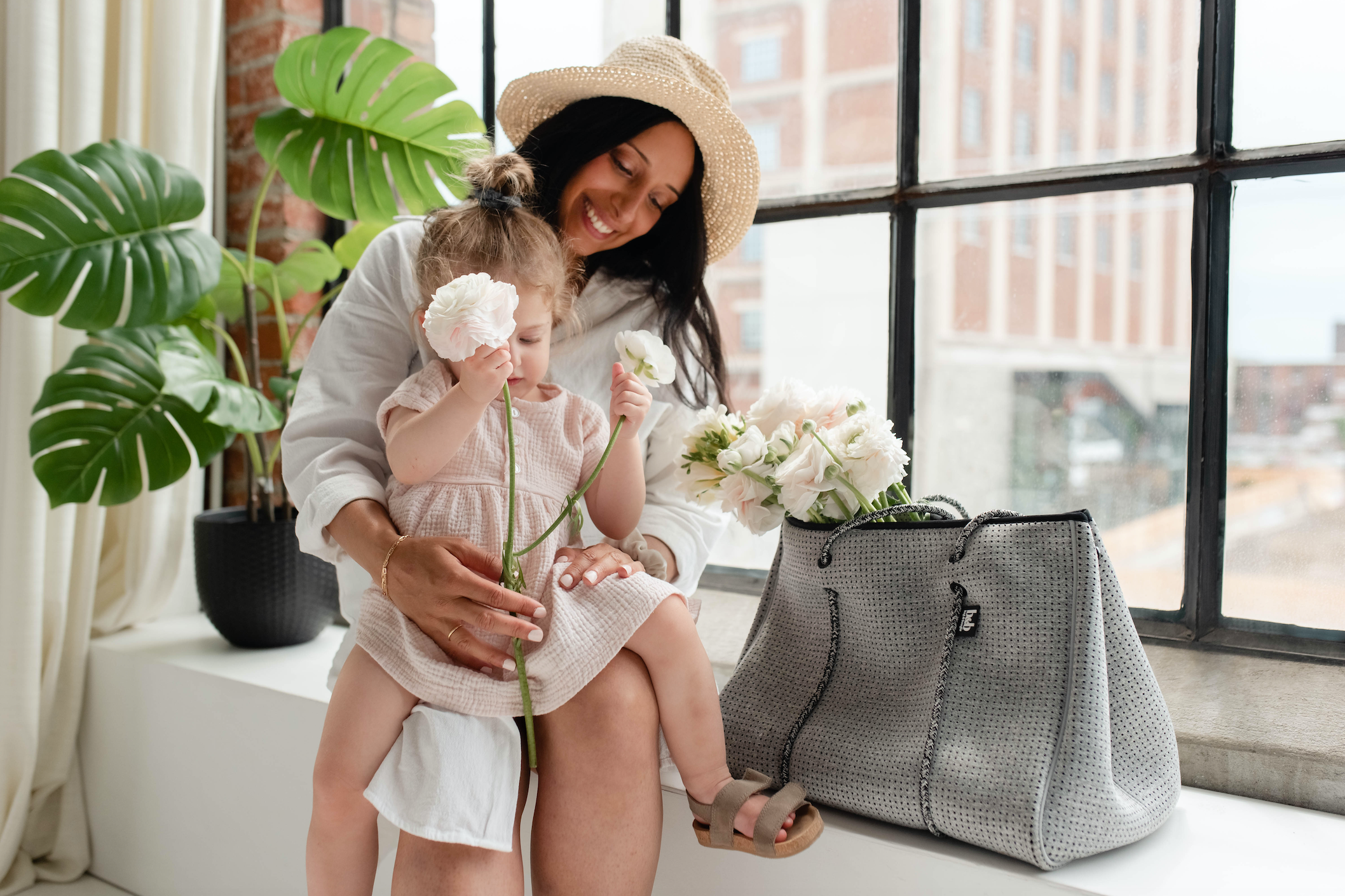 Marle Grey Zipper Tote